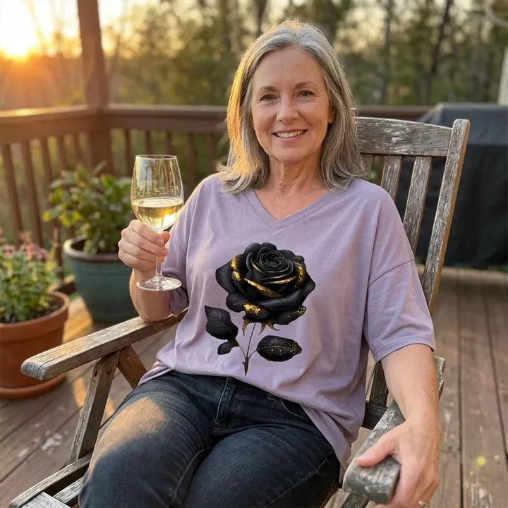 Aijia – T-shirt Med V-hals Og Rosenmønster