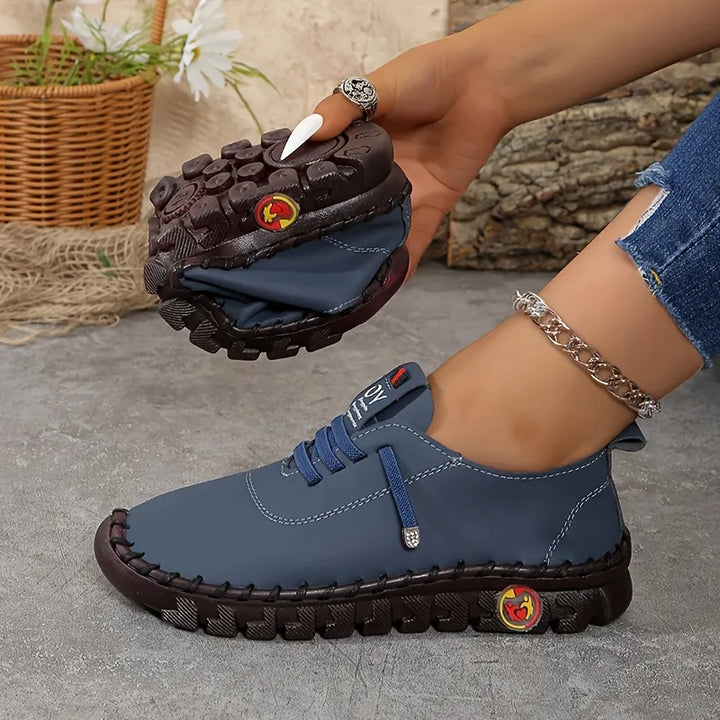 Hilga – Sneakers Med Snørebånd og Fleksibel Sål