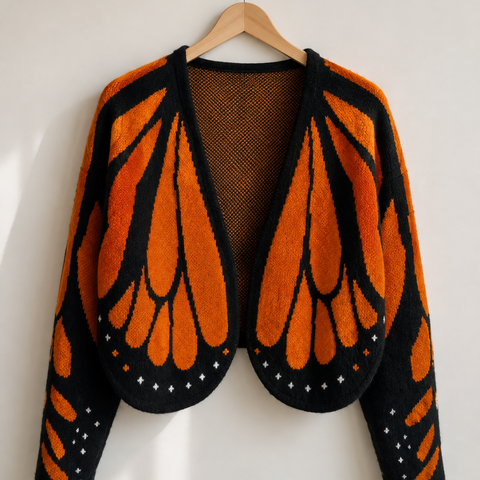 Zoliana – Strikket cardigan med motiv af en monark-sommerfugls vinger
