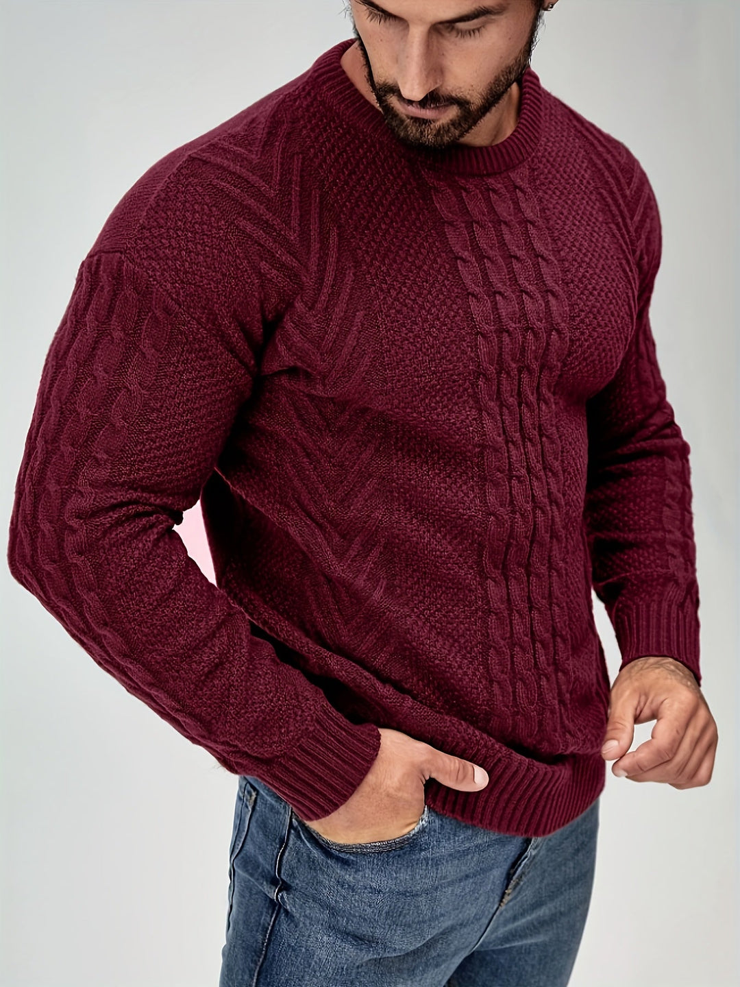 Eiduks – Klassisk Sweater Med Rund Hals og Kabelstrik