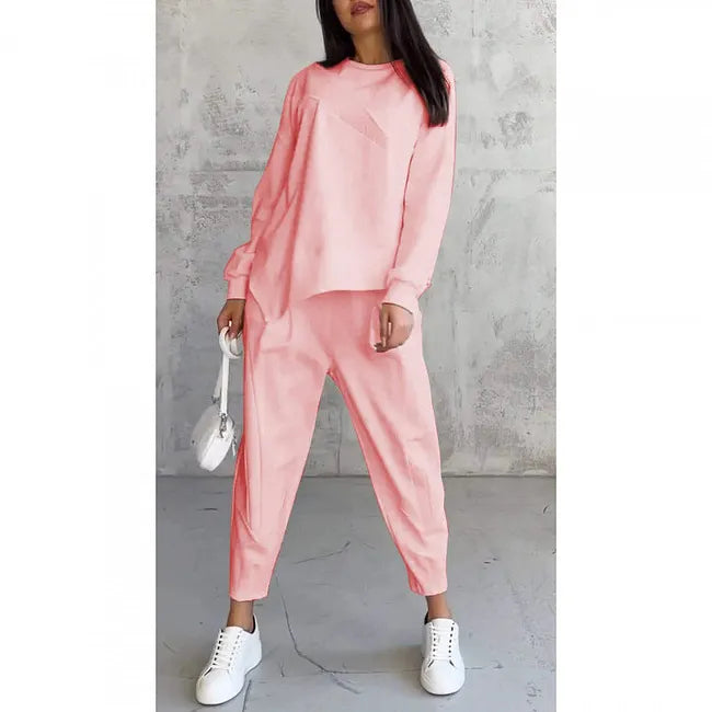 Tashia – Sæt Bestående af en Afslappet Langærmet Sweatshirt og Joggingbukser