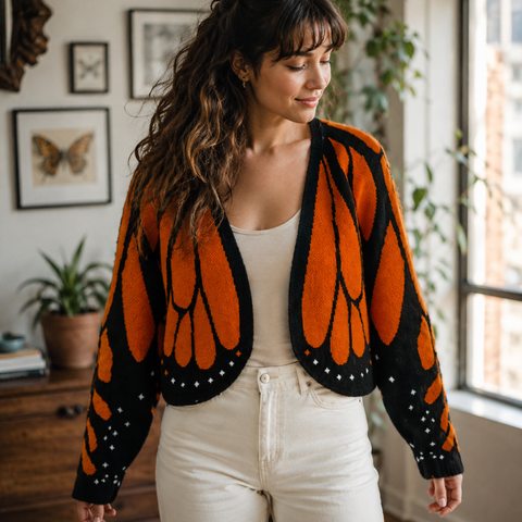 Zoliana – Strikket cardigan med motiv af en monark-sommerfugls vinger