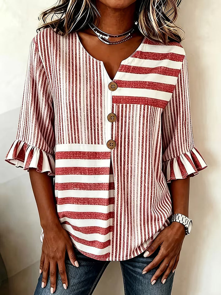 Avyra – Stribet Patchwork-bluse Med Flæseærmer Og Knapper