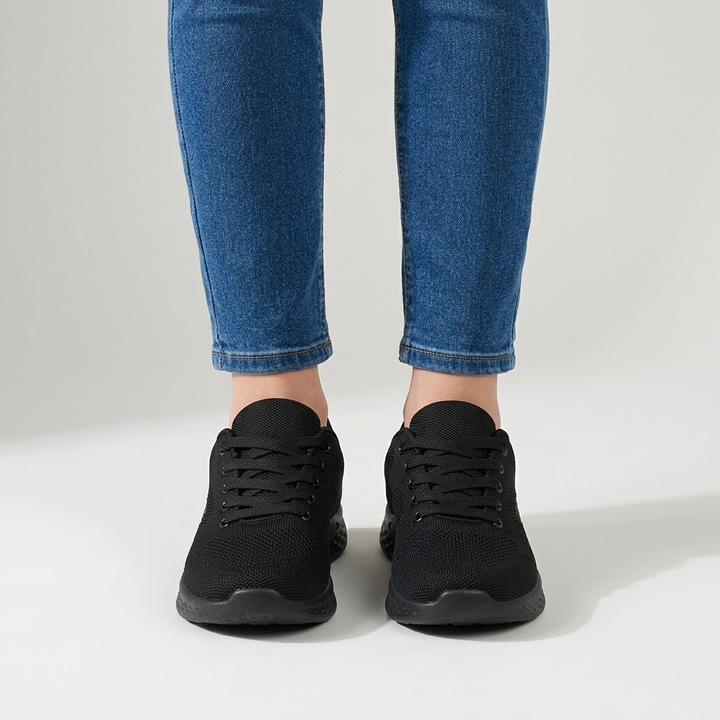 Alixia - Komfortabel Sneaker Med Snørebånd