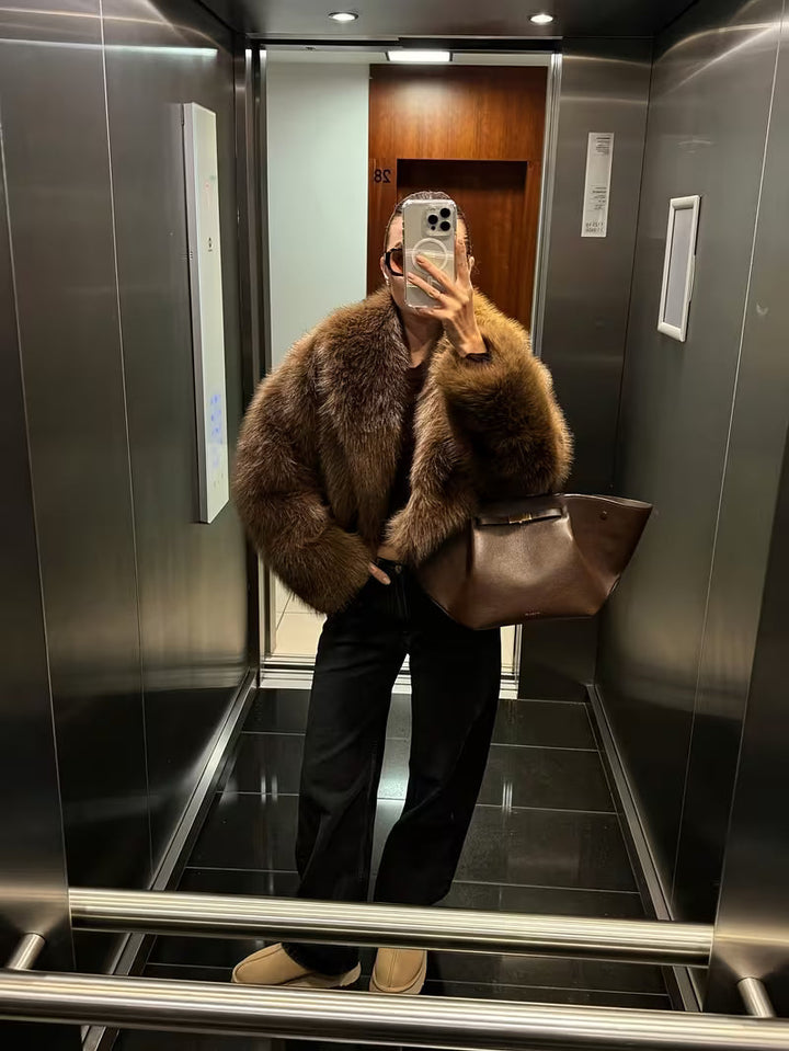 Jorida – Oversized, Kort Jakke Med Revers I Kunstpels