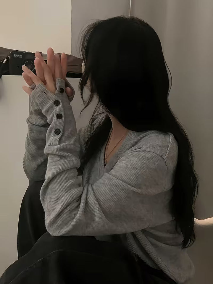 Kebina – Sweater Med V-udskæring, Ribkant Og Knapper Ved Håndleddene