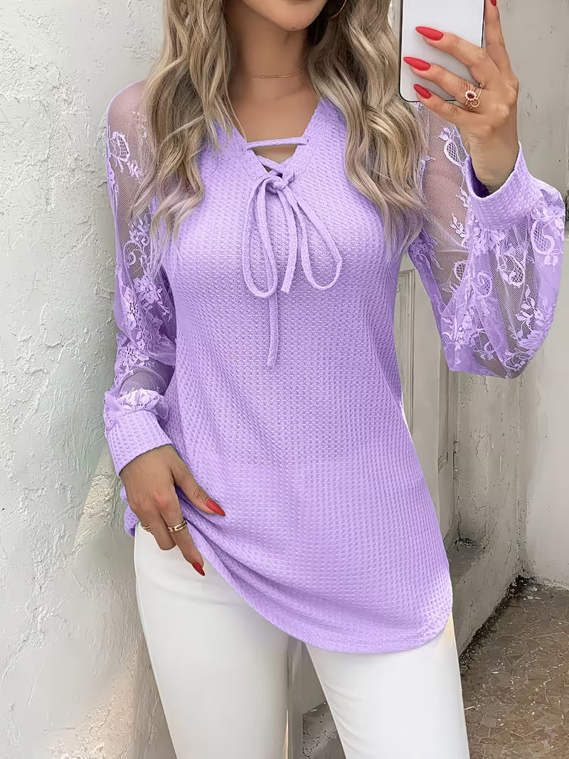 Wazina – Elegant Top Med Delvist Gennemsigtig Blonder