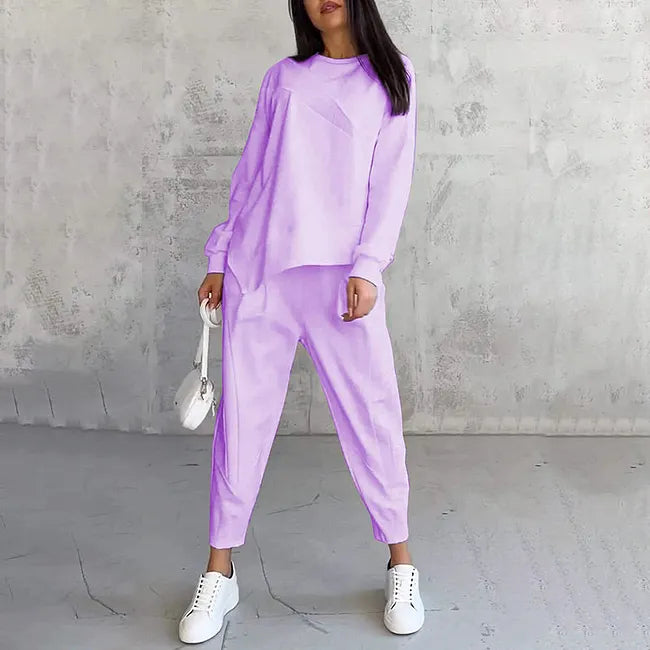 Tashia – Sæt Bestående af en Afslappet Langærmet Sweatshirt og Joggingbukser