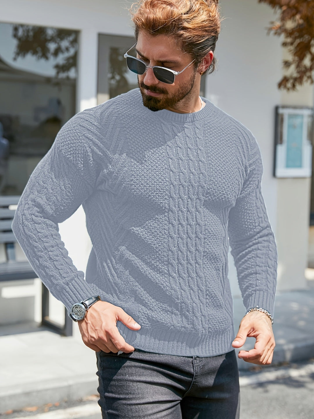 Eiduks – Klassisk Sweater Med Rund Hals og Kabelstrik