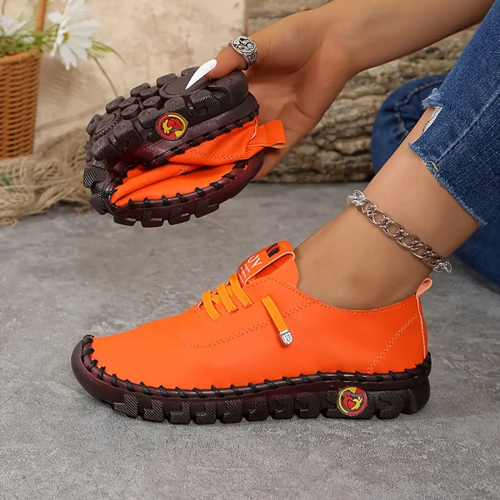 Hilga – Sneakers Med Snørebånd og Fleksibel Sål