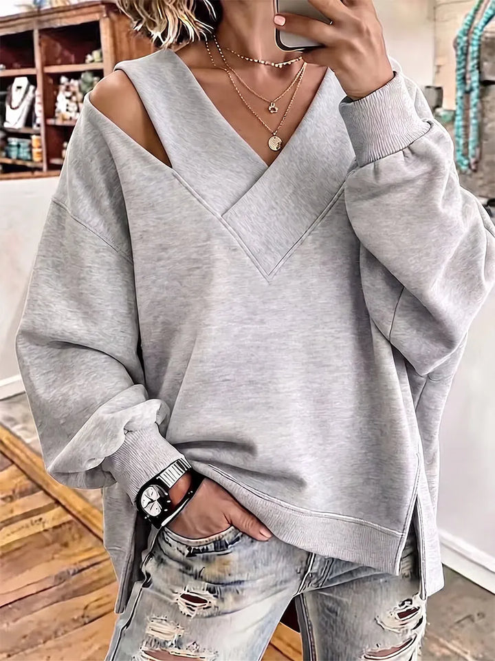 Kirstan – Chic Oversized Sweatshirt Med Udskæring og V-Udskæring