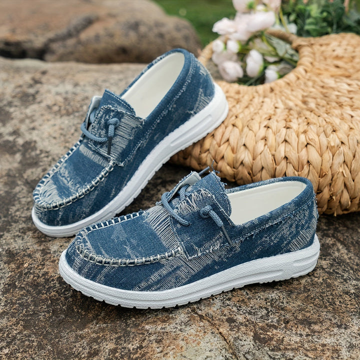 Aigerim - Behagelige Flade Sneakers Med Snørebånd