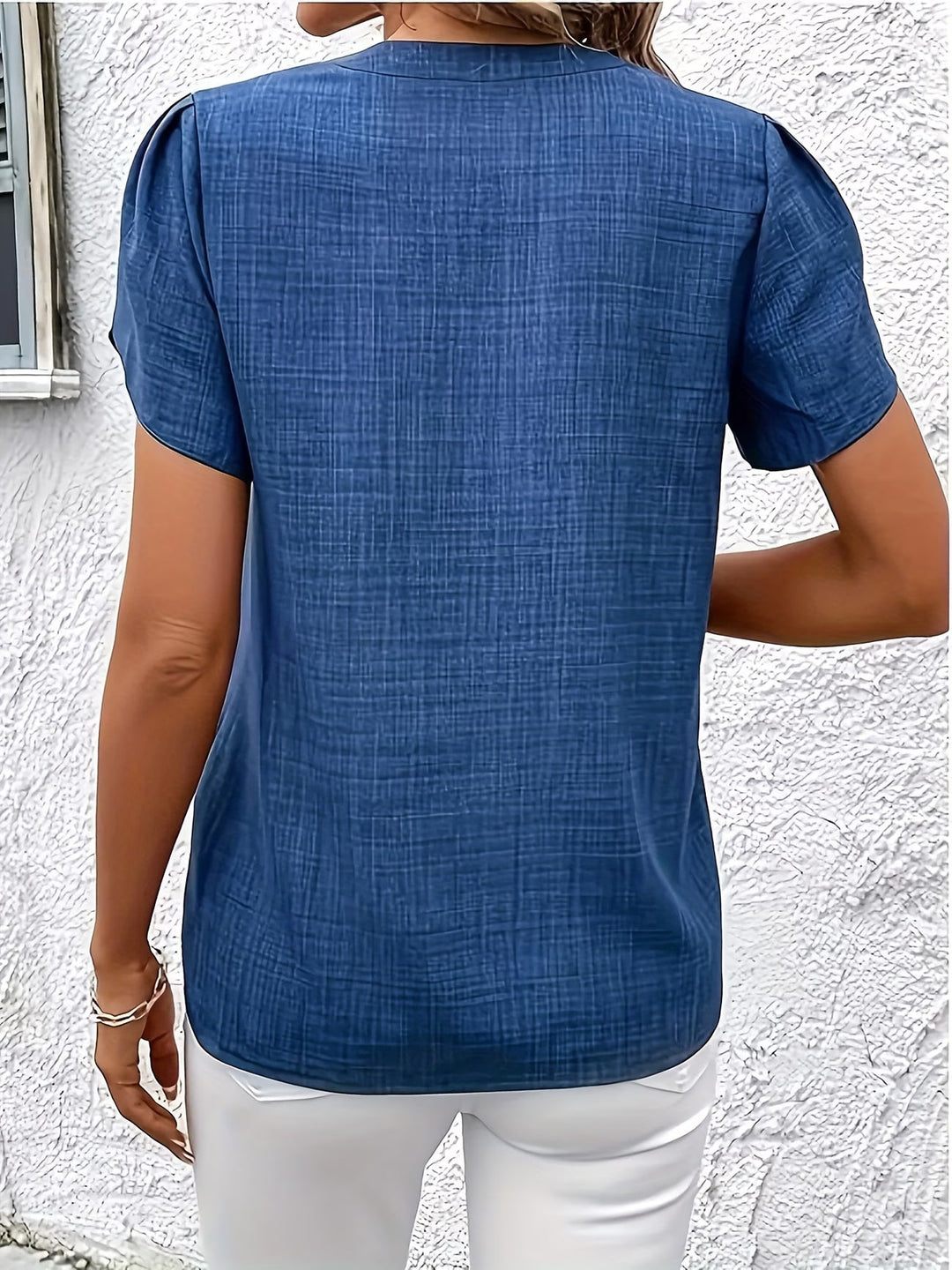 Kacey – T-shirt Med Korte Ærmer Og V-udskæring