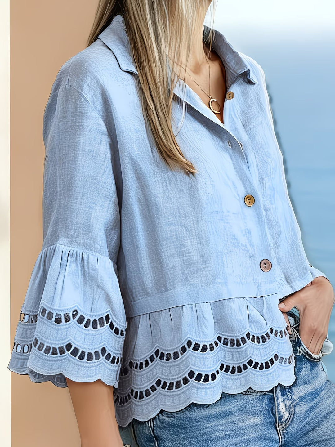 Solenn – Elegant Bluse Med Knapper