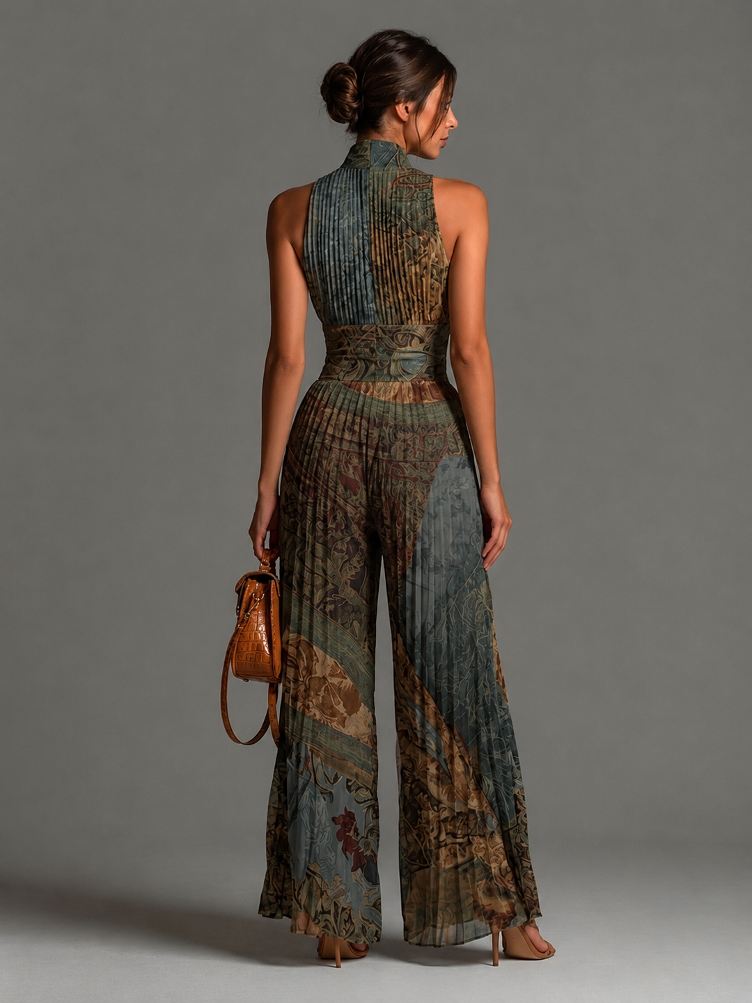 Kleira – Ærmeløs Plisseret Jumpsuit