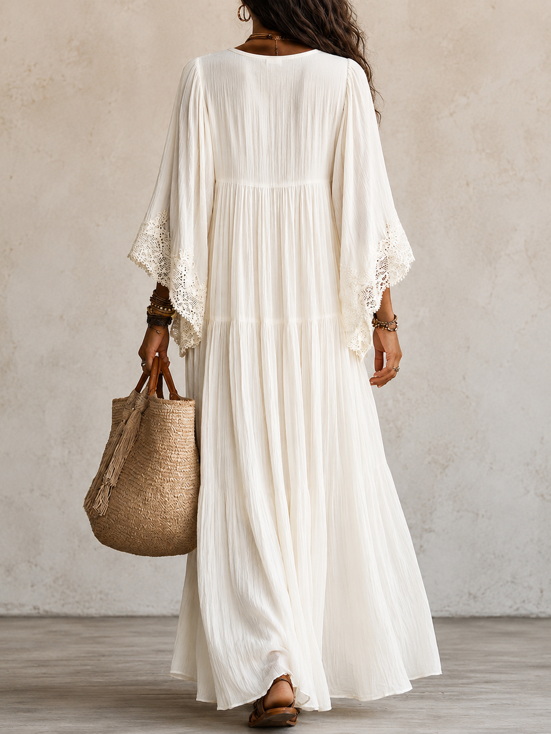 Shimmila – Maxi-kjole i Chiffon Med Batwing-ærmer og Blonder