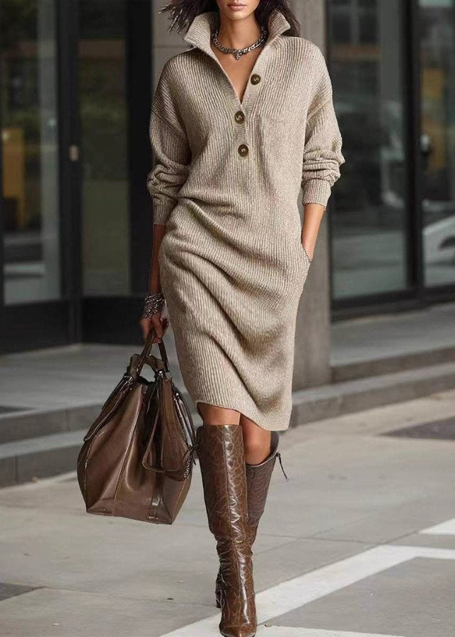 Perona – Elegant Strikket Kjole Med Knapper
