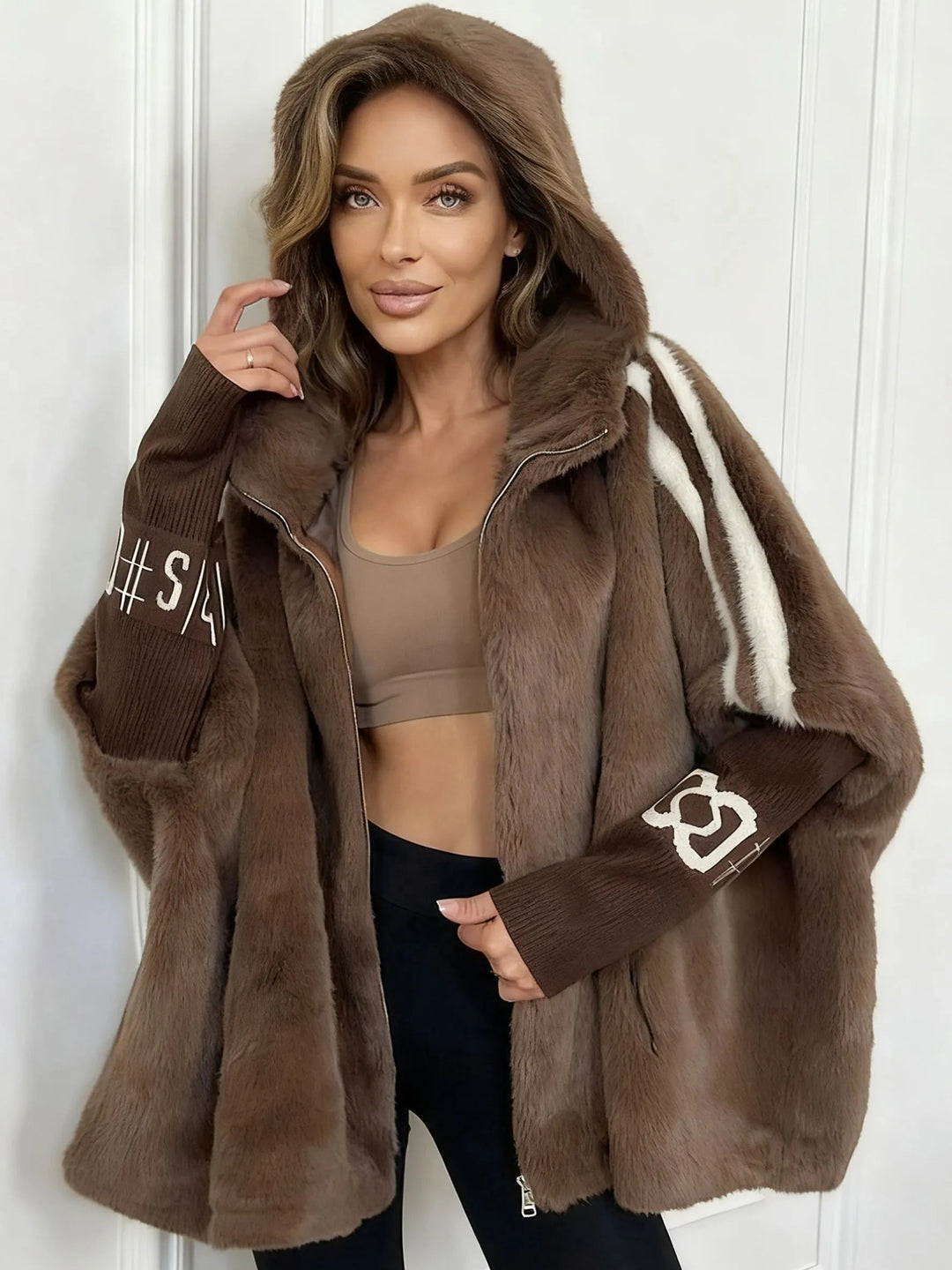 Elifia – Oversized Jakke Med Hætte