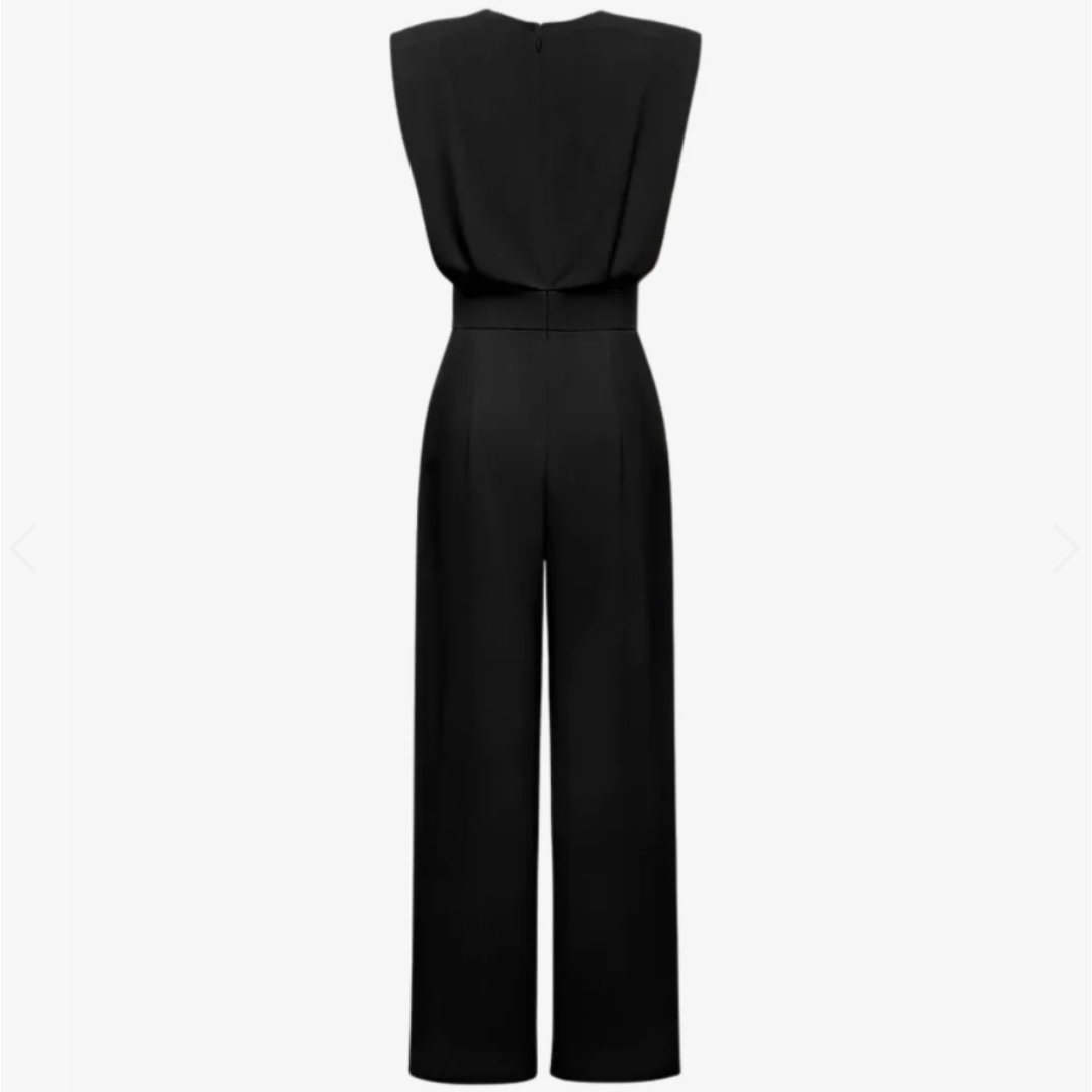 Uarutara – Elegant Jumpsuit Med Bælte