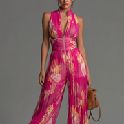 Lamai – Elegant Plisseret Jumpsuit Med Halterneck Og Brede Ben
