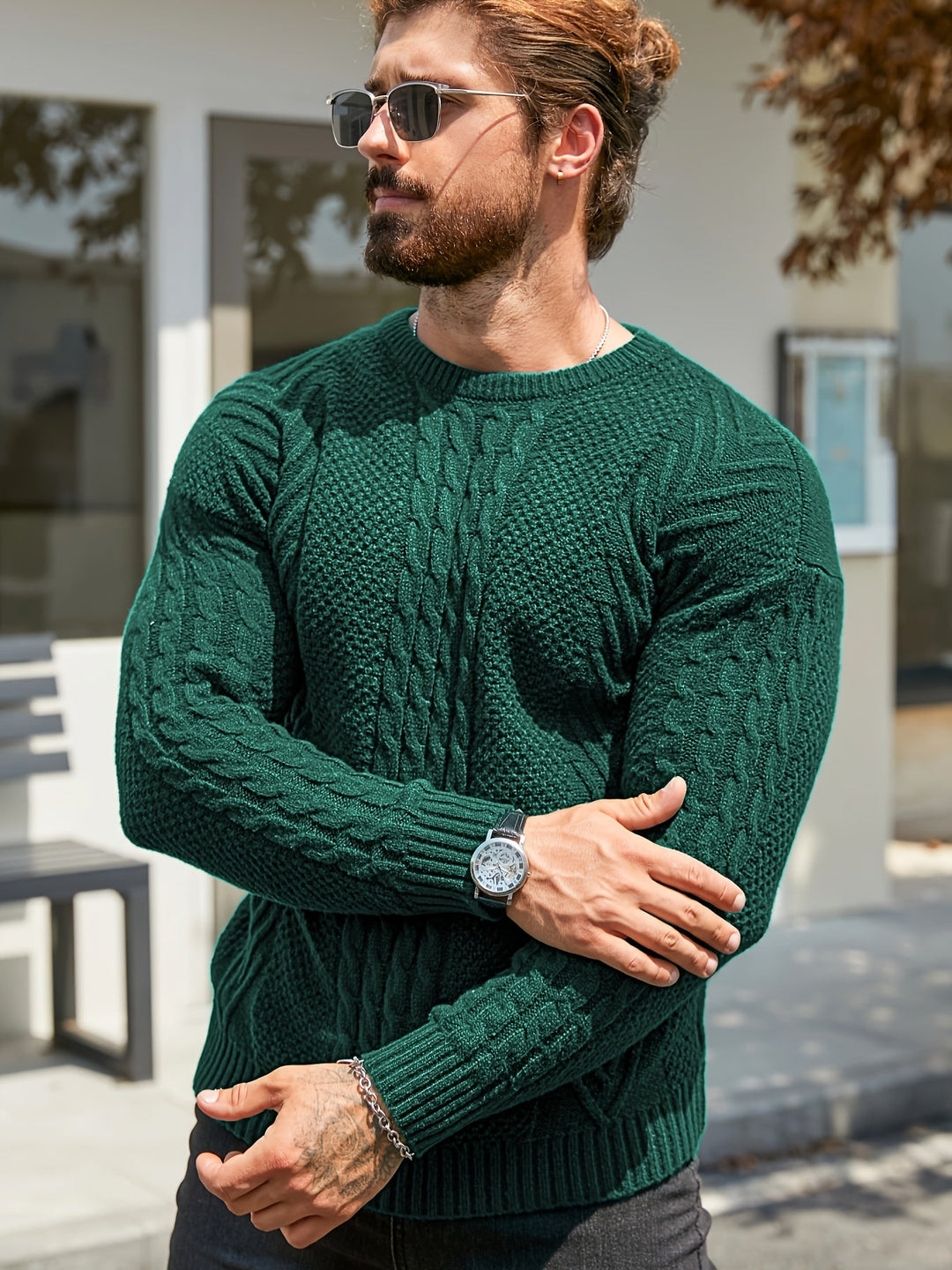 Eiduks – Klassisk Sweater Med Rund Hals og Kabelstrik