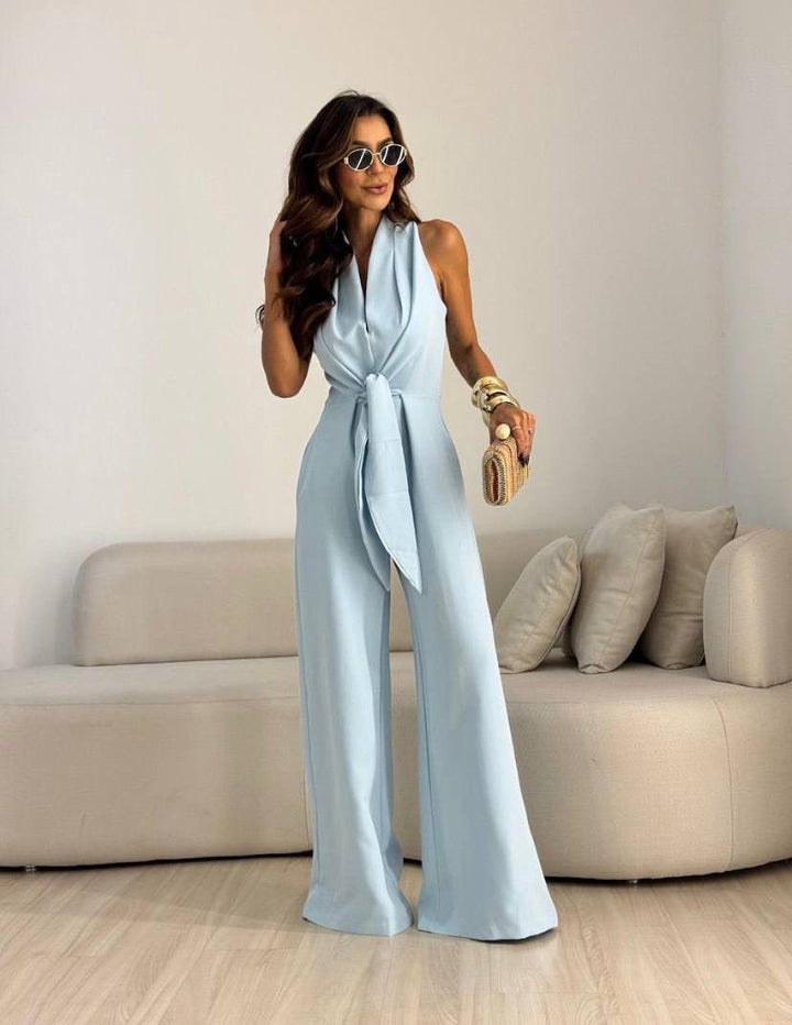 Kamwi – Elegant Jumpsuit Med Draperet Halsudskæring Og Brede Ben