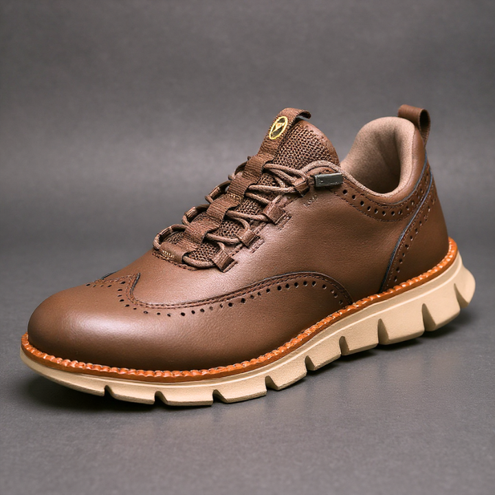 Heijnen – Sneakers i Læder Med Wingtip Brogue Udformning