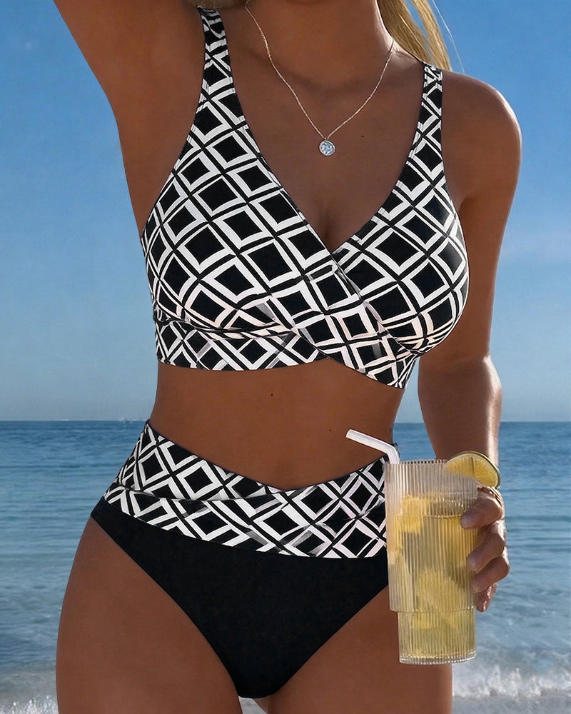 Chelvi - Elegant Todelt Bikini Med Diamantmønster