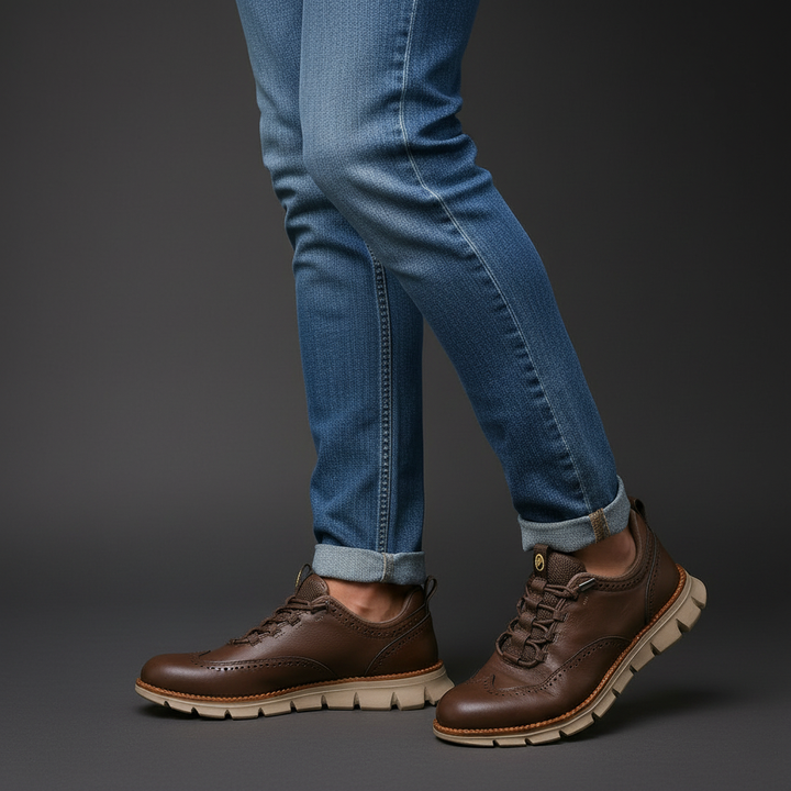 Heijnen – Sneakers i Læder Med Wingtip Brogue Udformning