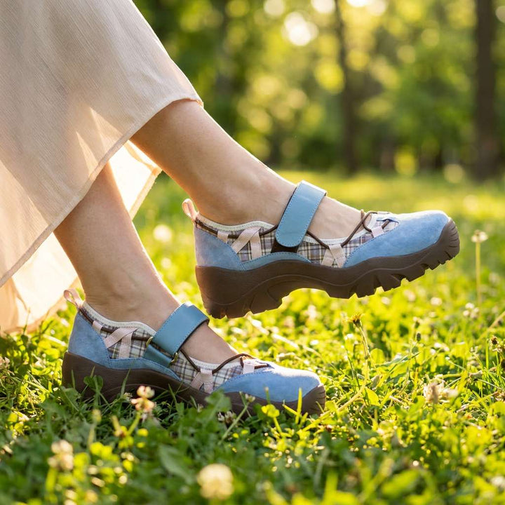 Vinilia – Sneakers Med Bred Sål Og Justerbar Rem
