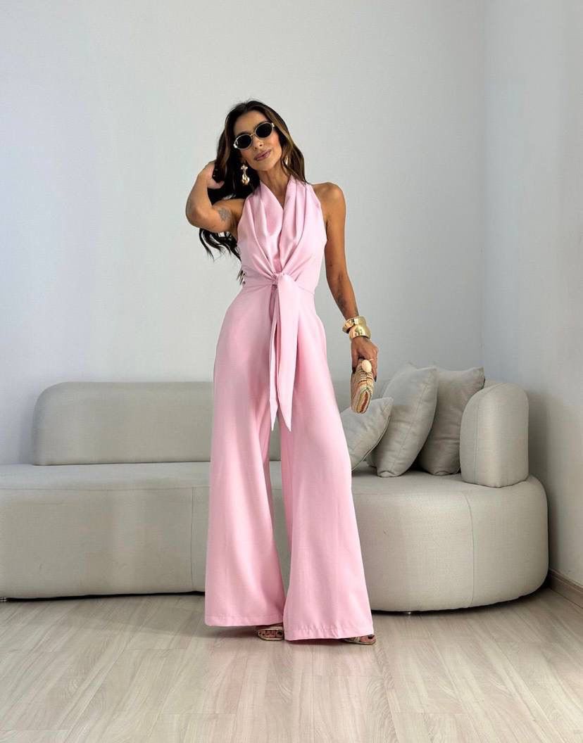Kamwi – Elegant Jumpsuit Med Draperet Halsudskæring Og Brede Ben