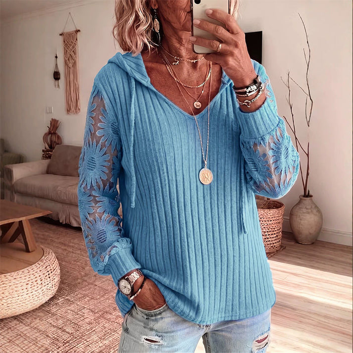 Nemila – Elegant Cardigan Med Hættekant I Blonder