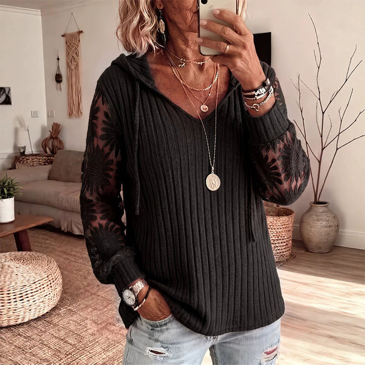 Nemila – Elegant Cardigan Med Hættekant I Blonder