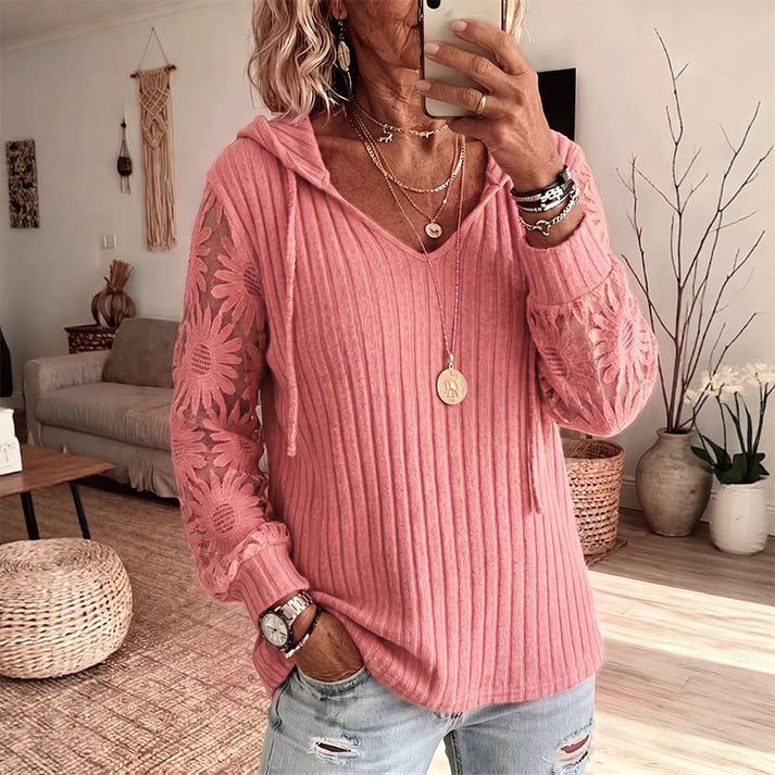 Nemila – Elegant Cardigan Med Hættekant I Blonder