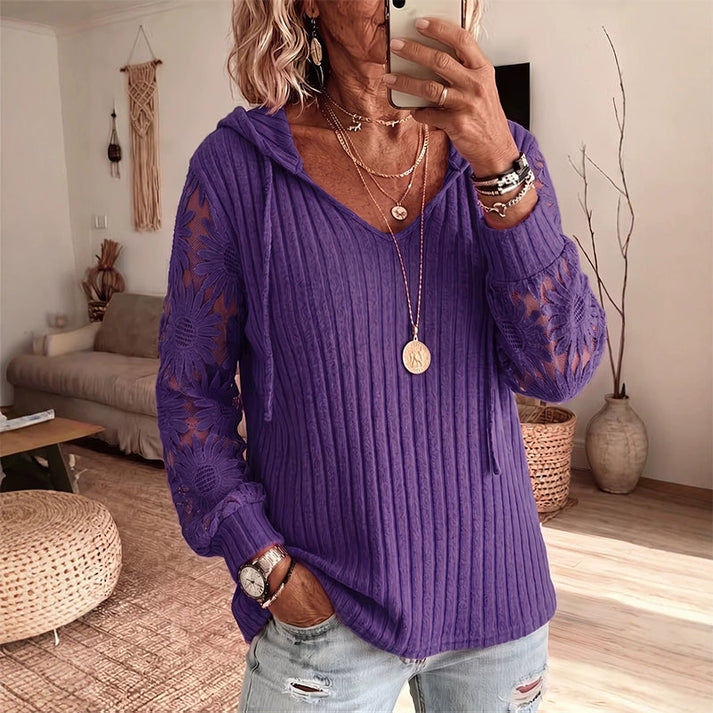 Nemila – Elegant Cardigan Med Hættekant I Blonder